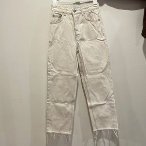 Straight leg Light beige denim Zara jeans!